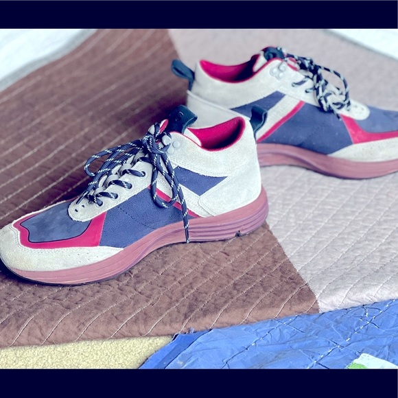 Greats navy, tan, and dark pink low tops, size 10 - Picture 3 of 9